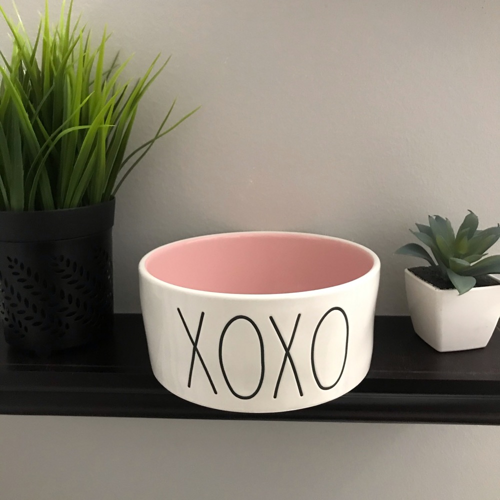 Rae Dunn XoXo pet bowl